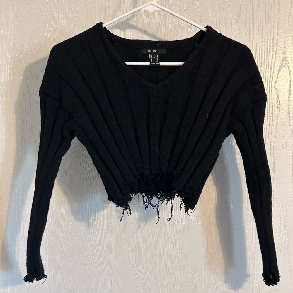 Forever 21 | Black Frayed Hem Crop Top | Size Small